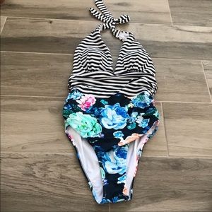 NWT Cupshe L striped and floral halter one piece